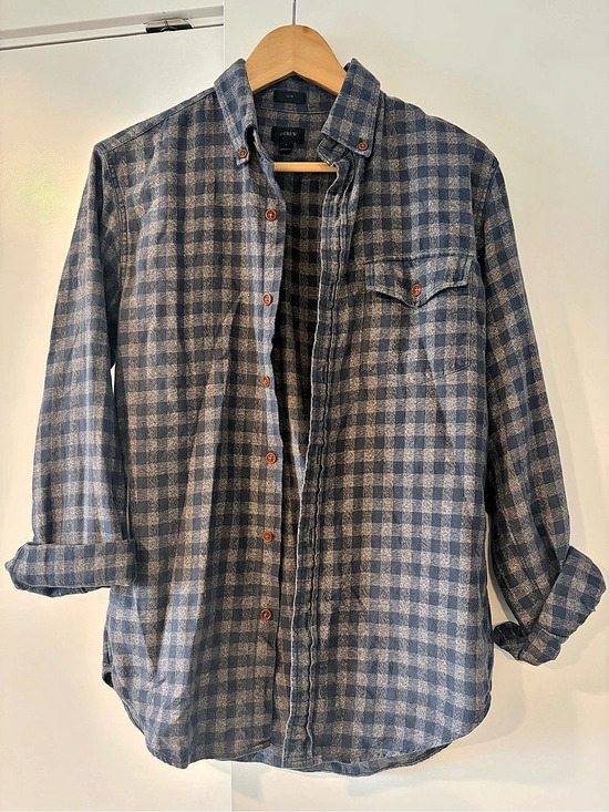 J. Crew Factory Tops - J.Crew Slim Plaid Button Down in Blue & Gray Size Small